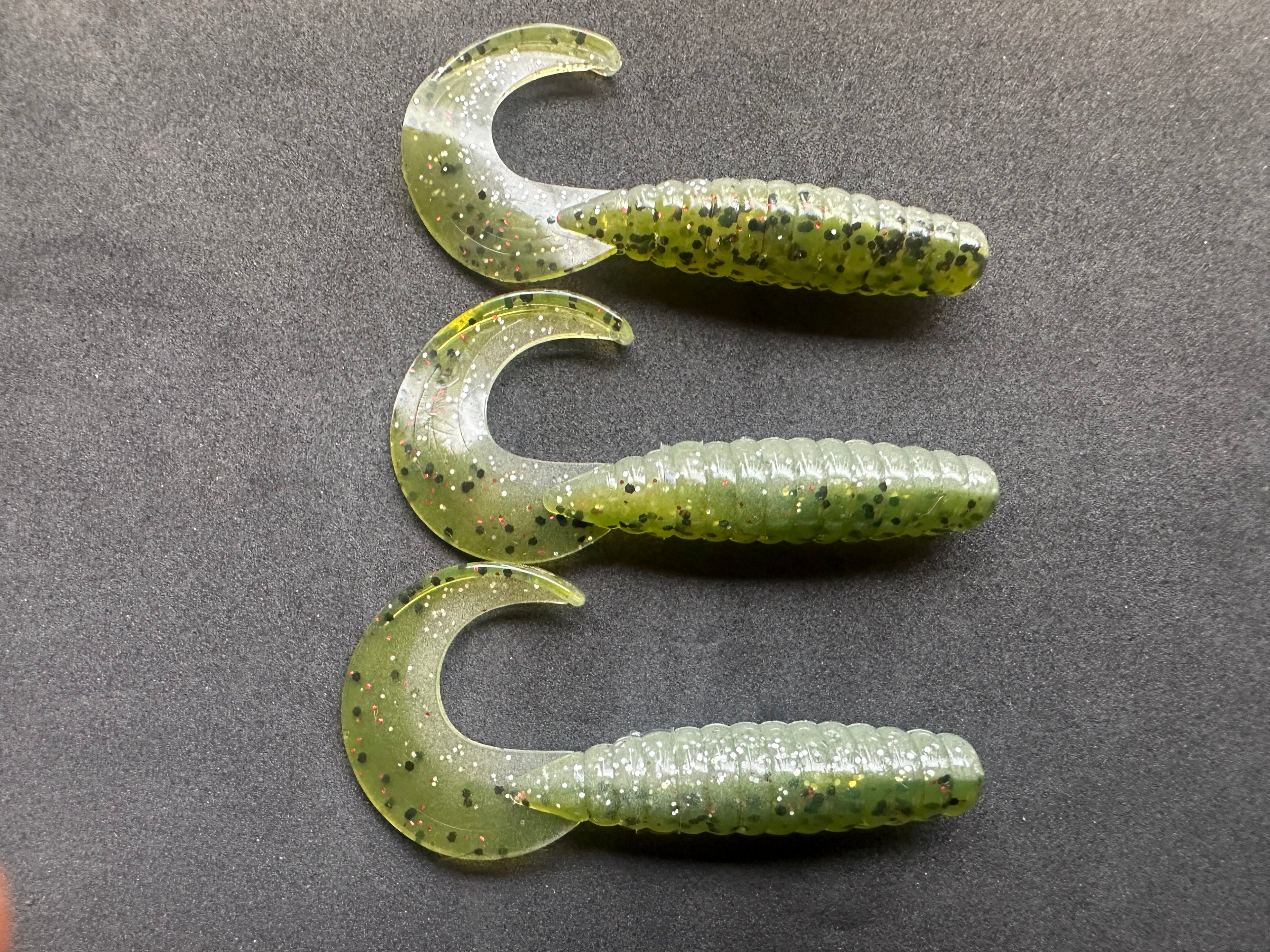 4" "Chicken OAC" Curly Tail (12 Pack)