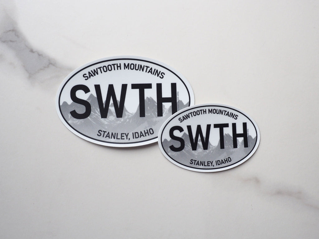 White Oval Sawtooth Mountains Idaho Sticker