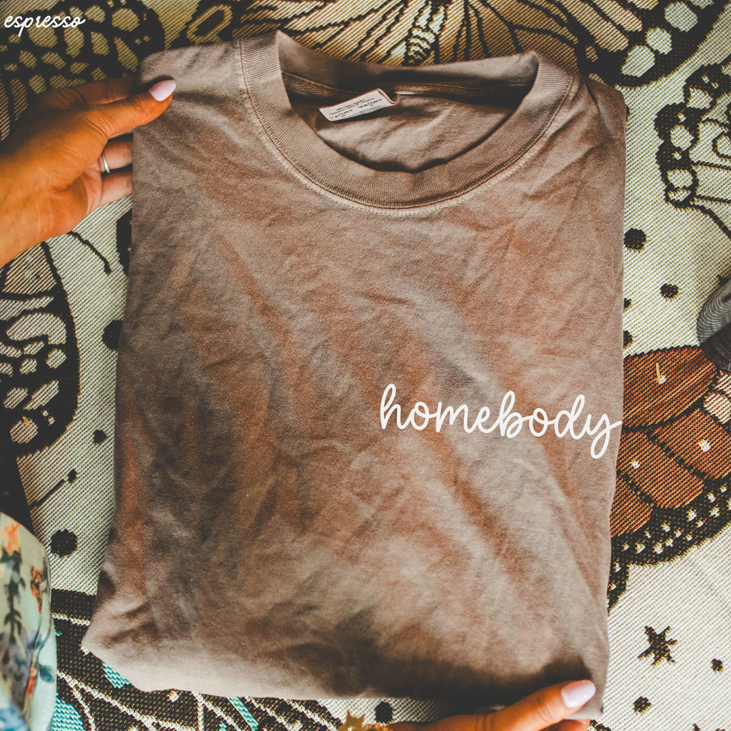 Homebody Cursive Tee *10 Colors (S-3X)