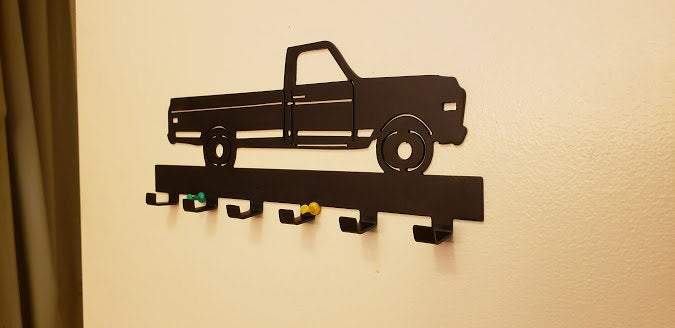 Chevy CST10 Keychain Rack – Steel Wall Mounted Classic Truck Organizer